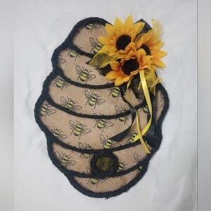 Beehive Wreath Wall Decor with Sunflower Accents